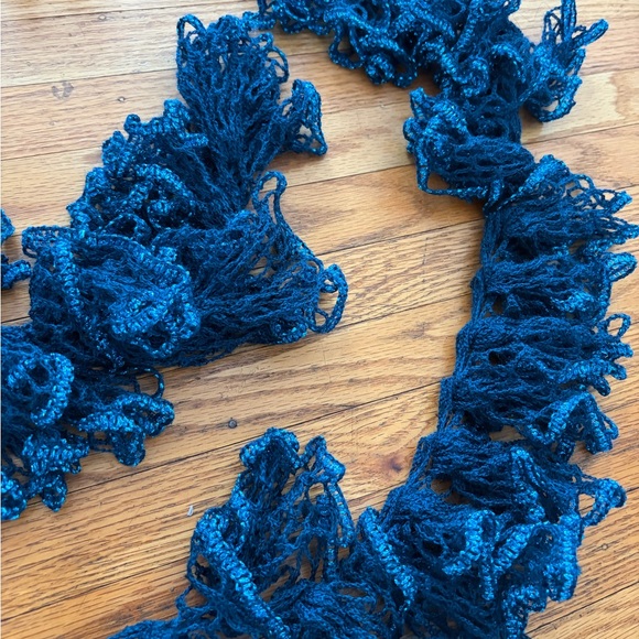 Blue Ruffled Knit Scarf - Picture 3 of 3